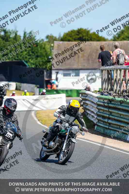 Vintage motorcycle club;eventdigitalimages;mallory park;mallory park trackday photographs;no limits trackdays;peter wileman photography;trackday digital images;trackday photos;vmcc festival 1000 bikes photographs